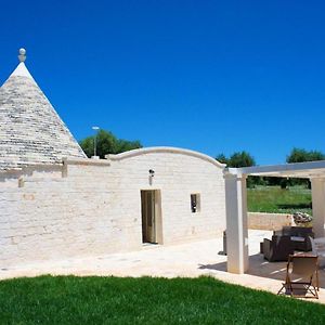 Charming Trullo Holiday Home In 奇斯泰尼诺 Exterior photo