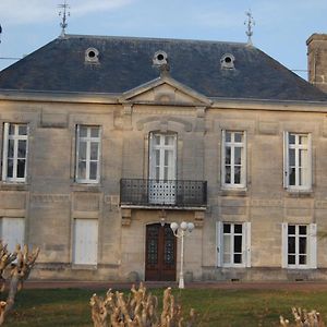 Lansac  Chateau Begot旅馆 Exterior photo