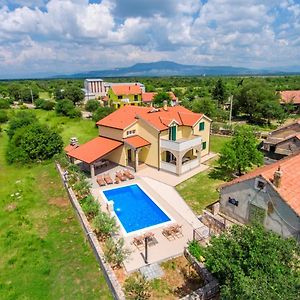 Villa Pletikosa Bristane Exterior photo