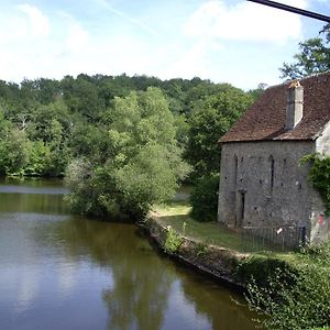 Dompierre-les-ÉglisesLe Moulin Du Chateau别墅 Exterior photo