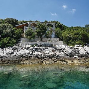Awesome Home In Osobjava With House Sea View 斯瑞瑟尔 Exterior photo