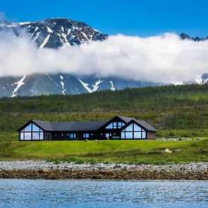 Lyngen Experience Lodge Nord-Lenangen Exterior photo