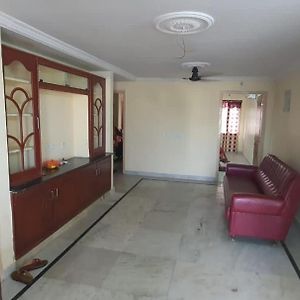 Tg Towers Service Apartments Homestay Vijayawāda Exterior photo