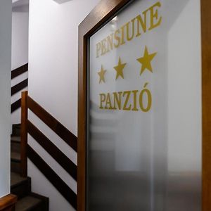 Juliu'S Panzio Csikszereda酒店 Exterior photo