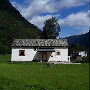 An Authentic Experience In Picturesque Eidfjord别墅 Exterior photo