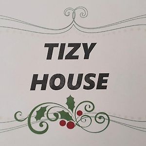 Tizy House - Appartamento Ammobiliato 伊莫拉 Exterior photo