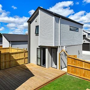 4 Bedroom Home Fully Furnished In Papakura, 奥克兰 Exterior photo