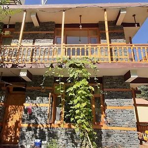 JibhiThe Himalayan Heaven公寓 Exterior photo