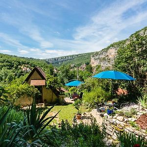 Gites Un Jardin Dans La Falaise Cabrerets Exterior photo