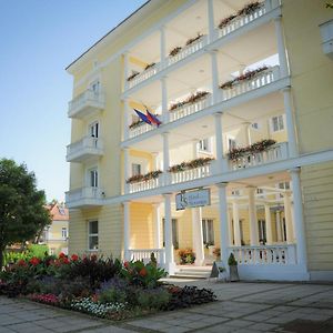 斯洛文尼亚酒店 罗加斯卡斯拉提纳 Exterior photo