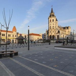 Porta Reguengos - Apartamento Moderno Alentejo Central 雷根古什-迪蒙萨拉什 Exterior photo