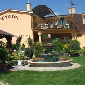 Penzion Lea Diakovce Exterior photo