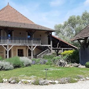 Gite Chez Leo Varennes-sur-le-Doubs Exterior photo