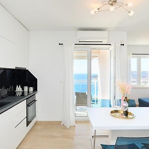 Iris Sea View Apartment - Free Beach Parking 米利尼 Exterior photo