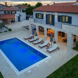 Villa Ajda With Heated Privat Pool, Jacuzzi, Sauna, 4 Bedroom, 4 Bathroom Svetvinčenat Exterior photo