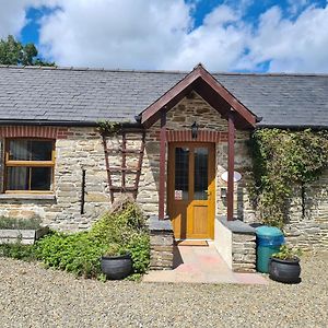Puffin Cottage Whitland Exterior photo