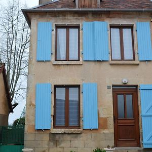 Maison D'Une Chambre Avec Vue Sur La Ville Jardin Clos Et Wifi A Saint Amand En Puisaye Exterior photo