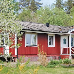 Cozy Home In Nossebro With Kitchen Lekåsa Exterior photo