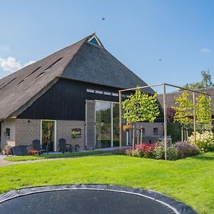 Grandeur Farmhouse In Dwingeloo At A National Park别墅 Exterior photo