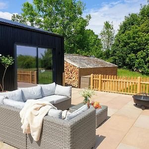 Finest Retreats - Blackbarn Wood Balsham Exterior photo