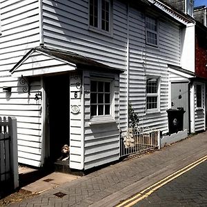 Bridewell Cottage In The Heart Of Tenterden - Pass The Keys Exterior photo