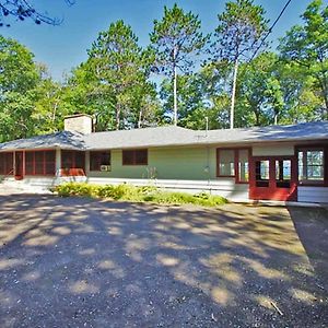 Stone LakeGeorge'S Lakeside Haven On Lac Courte Oreilles别墅 Exterior photo