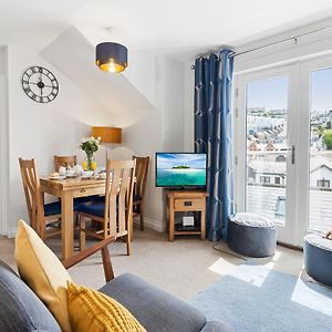 A Modern And Cosy Apartment Just Yards From Brixham'S Bustling Harbourside Exterior photo