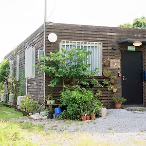 Yellow Submarine Guesthouse - Vacation Stay 98284V 本部 Exterior photo