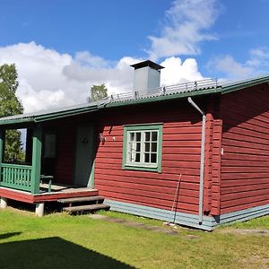 EkshäradEkesberget Stugby Pippi Stuga别墅 Exterior photo