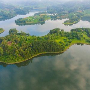 白云怡湖度假村 Chabahinga Exterior photo