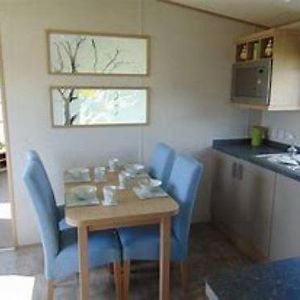 Roxbury 5 Star 6 Berth Luxury Caravan 埃克塞特 Exterior photo