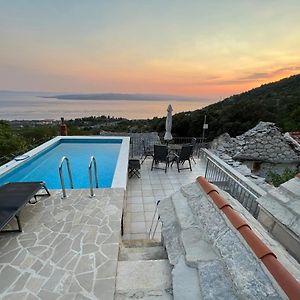 Villa Kristina - Ferienhaus Baska Voda - Topici, Private Outdoor Swimmingpool, Wifi Exterior photo