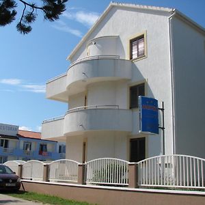 Apartments With A Parking Space Privlaka, Zadar - 11461 普利拉卡 Exterior photo