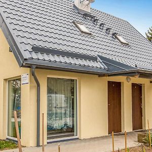 Gorgeous Home In Oslonka With Kitchenette Kepiny Male Exterior photo