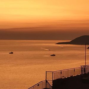 Appartamento A Pochi Minuti Da Acciaroli Sul Mare Agnone Cilento Exterior photo