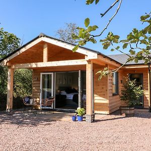 The Lodge At Middleton House Church Leigh Exterior photo