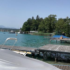 Ferienwohnung Velden Am See - 24 Holiday 沃尔特湖畔韦尔登 Exterior photo