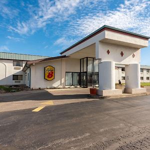 北里奇维尔/克利夫兰速8酒店 North Ridgeville Exterior photo