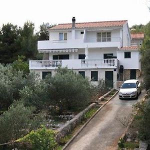 Apartments With A Parking Space Marina, Trogir - 13613 Exterior photo