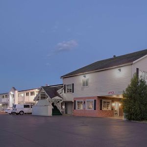 Queen City Inn 班戈 Exterior photo