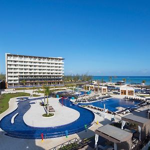 Royalton Blue Waters Montego Bay, An Autograph Collection All-Inclusive Resort 法尔茅斯 Exterior photo
