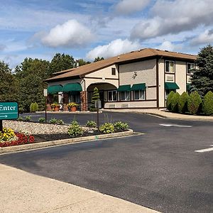 汤姆斯河企业园区附近凯艺酒店 Manchester Township Exterior photo