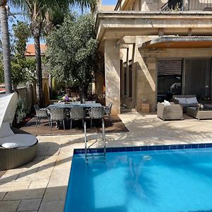 Wonderful Luxury Villa At Herzliya Pituach Exterior photo