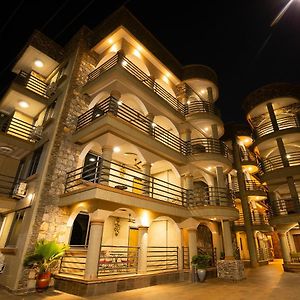 Adepa Court Luxury Apartment Services 库马西 Exterior photo