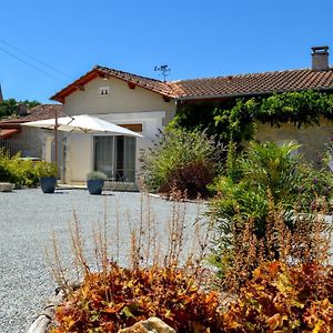 La Rochette Grande Chambre D'Hote Les Chats-Pitres住宿加早餐旅馆 Exterior photo