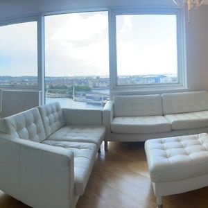 Luxury 8Th Floor Apartment With Stunning Views 查塔姆 Exterior photo