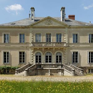 Chateau Du Hallay 蒙泰居 Exterior photo