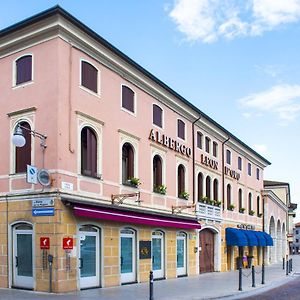 Albergo Leon D'Oro 马尼亚戈 Exterior photo