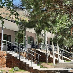 Eagle Rock Nature Lodge Angren Exterior photo