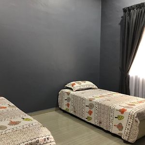 Afza Homestay Bonda Bukit Besi Kampong Kuala Talam Exterior photo